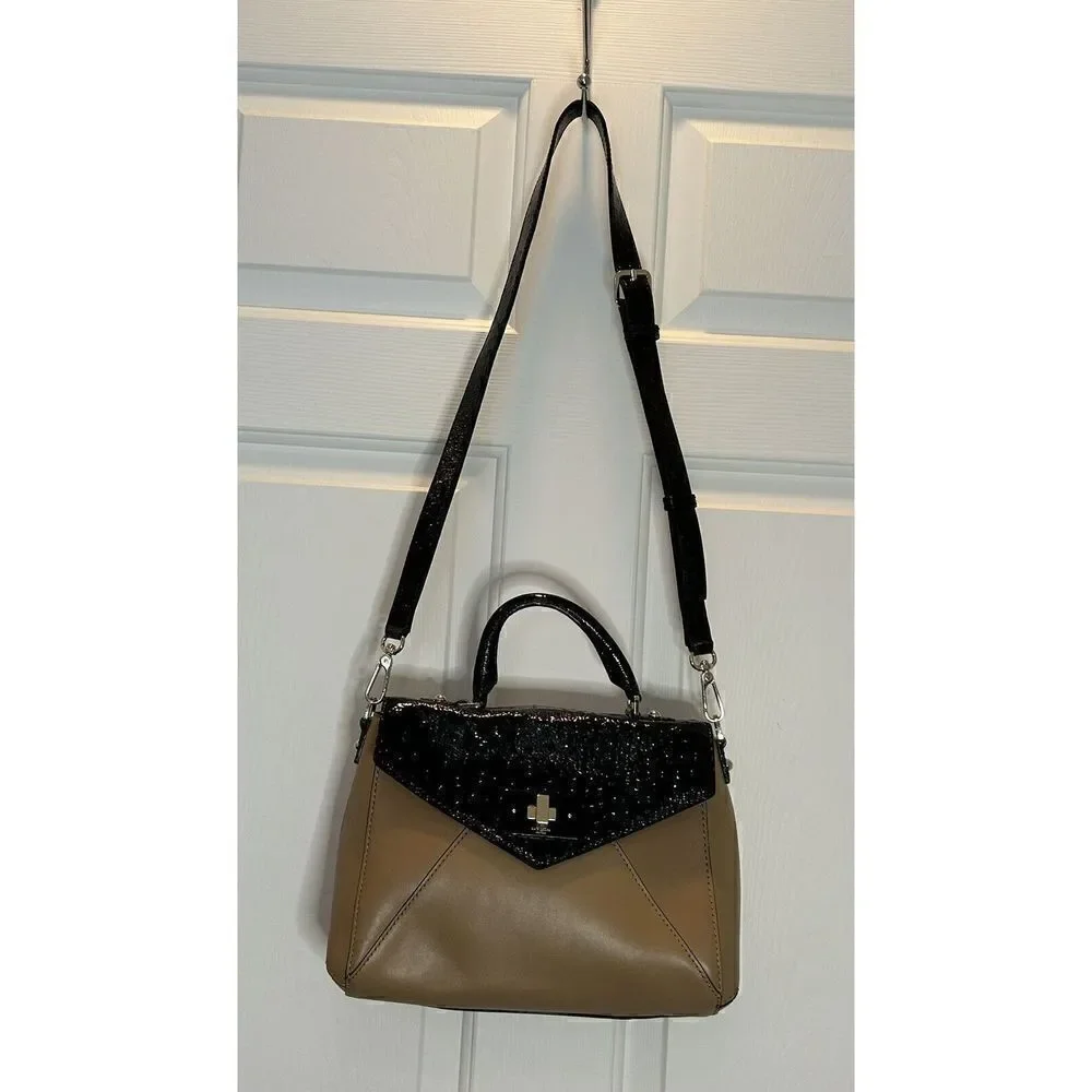 Kate Spade New York PXRU3772 Little Nadine Satchel bag in Dune/Black